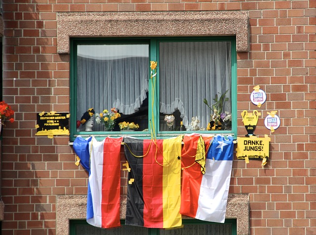 尽管全场都 尽管全场都